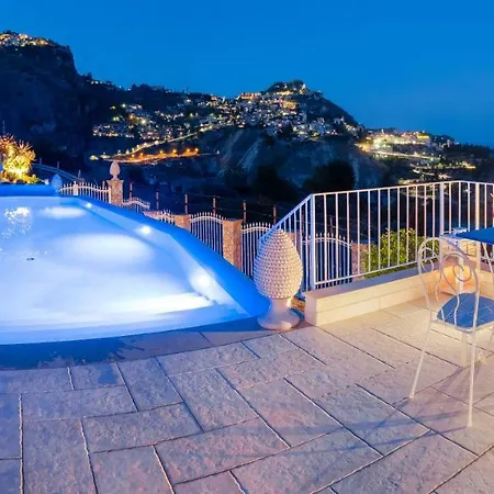 Sciccosa Bed & Breakfast 4*