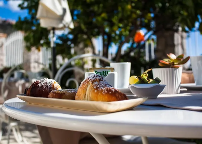 Alojamento de Acomodação e Pequeno-almoço Sciccosa Taormina